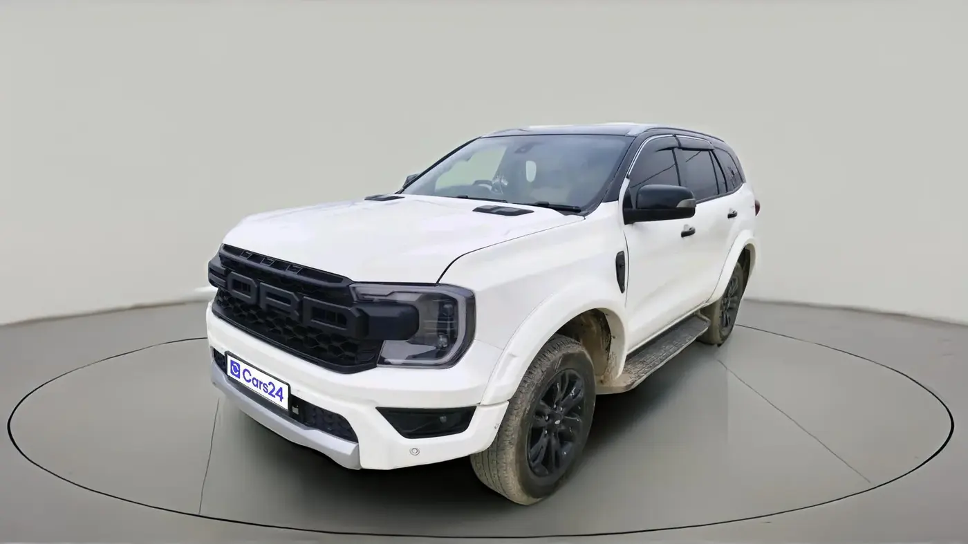 2018 Ford Endeavour TITANIUM 3.2 4X4 AT, Diesel, Automatic, 2,06,319 km, exterior