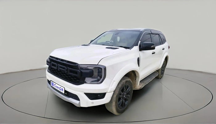 2018 Ford Endeavour TITANIUM 3.2 4X4 AT, Diesel, Automatic, 2,06,319 km, exterior