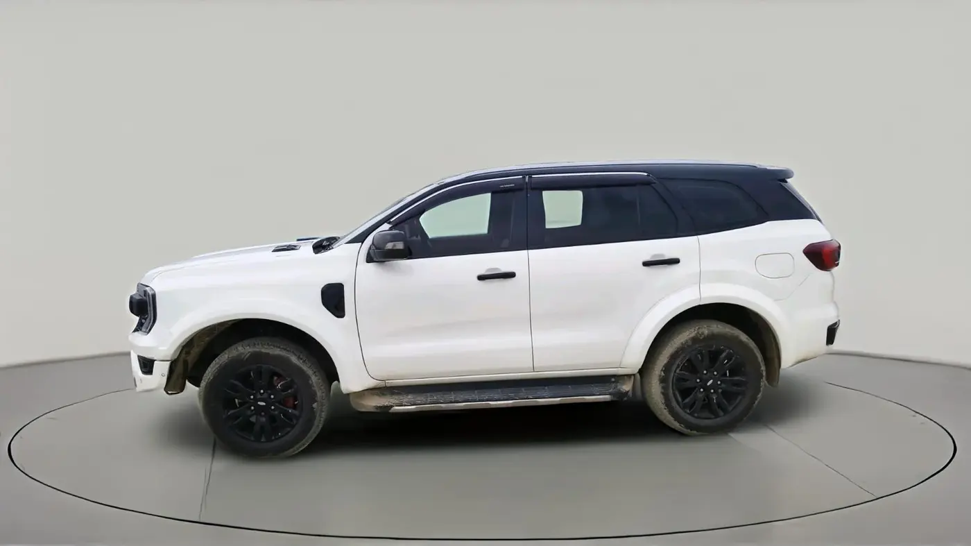 2018 Ford Endeavour TITANIUM 3.2 4X4 AT, Diesel, Automatic, 2,06,319 km, exterior