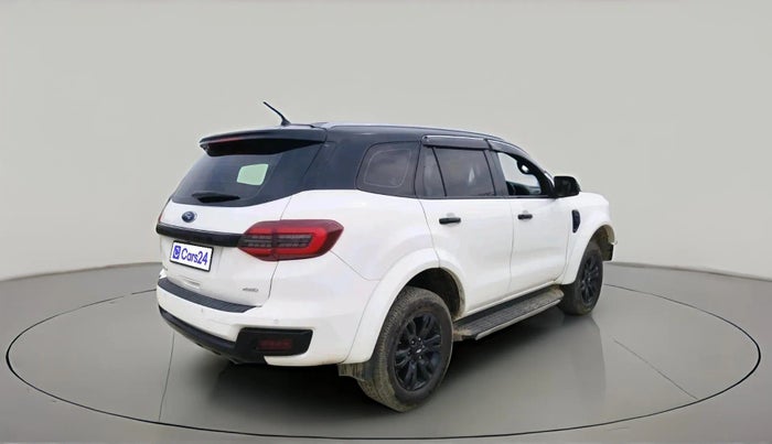 2018 Ford Endeavour TITANIUM 3.2 4X4 AT, Diesel, Automatic, 2,06,319 km, exterior