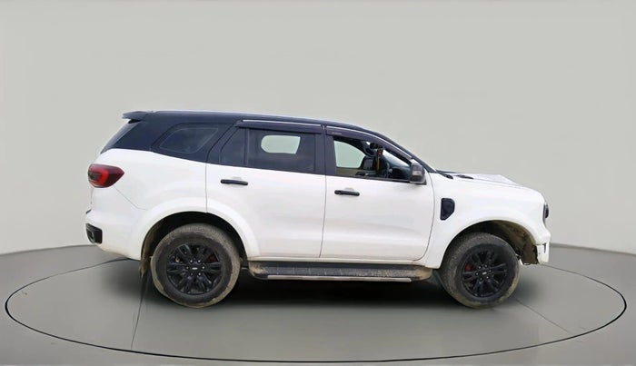 2018 Ford Endeavour TITANIUM 3.2 4X4 AT, Diesel, Automatic, 2,06,319 km, exterior