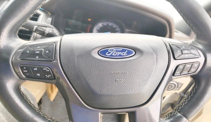 2018 Ford Endeavour TITANIUM 3.2 4X4 AT, Diesel, Automatic, 2,06,319 km, interior