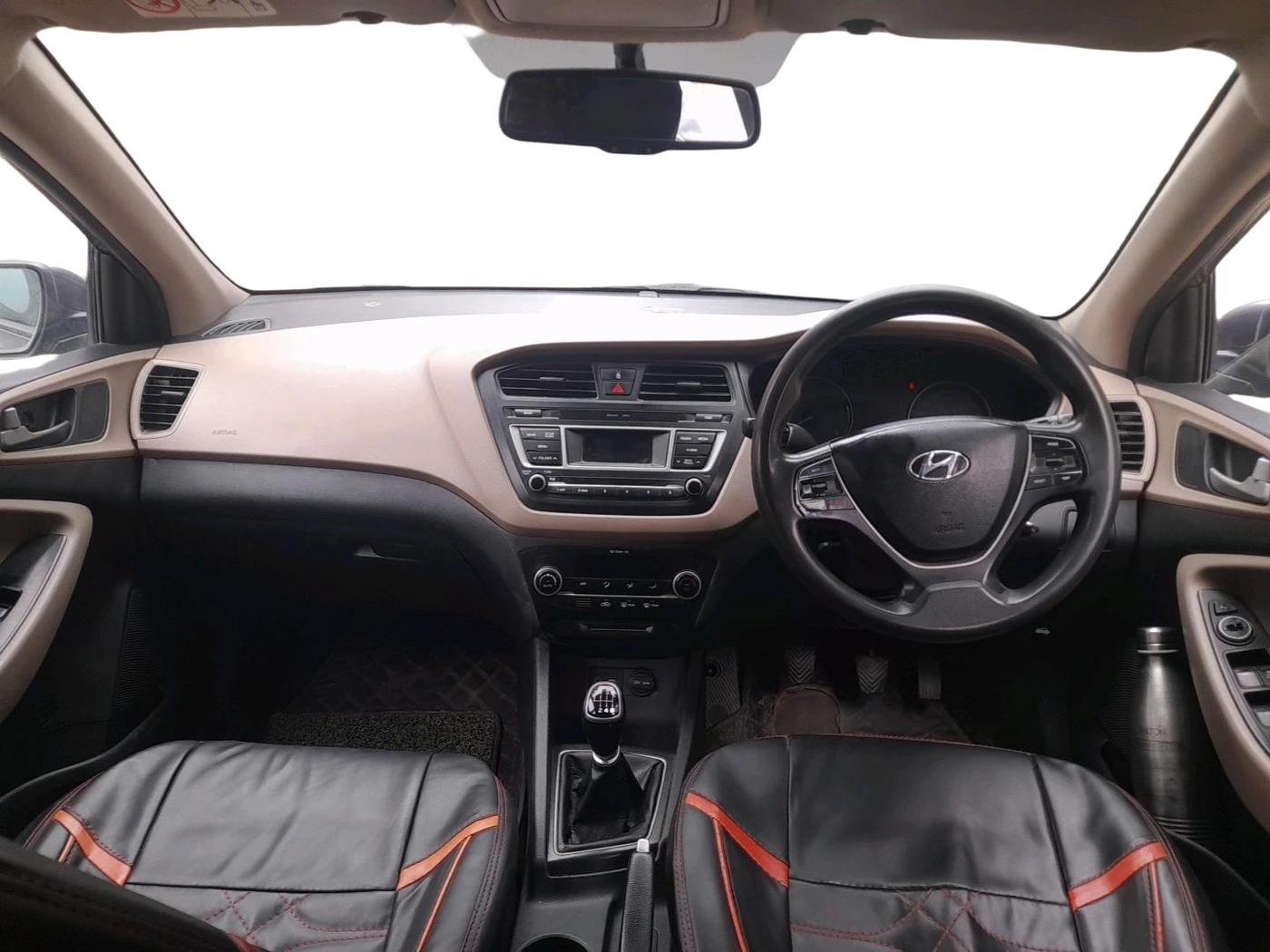 2016 Hyundai Elite i20 SPORTZ 1.4 CRDI, Diesel, Manual, 1,86,237 km, interior