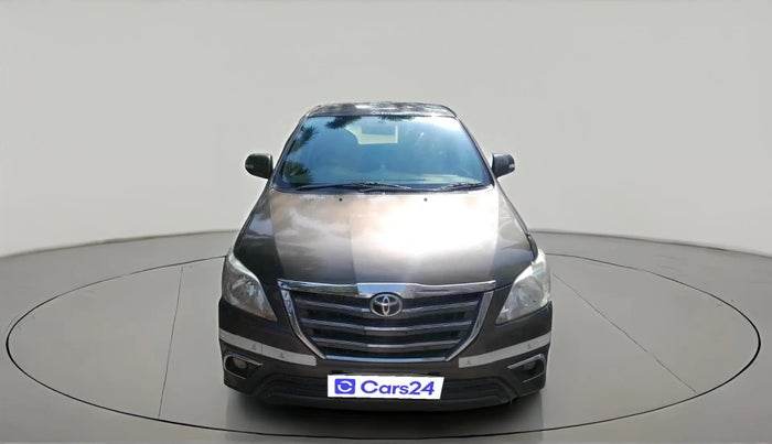 2015 Toyota Innova 2.5 VX 8 STR, Diesel, Manual, 3,13,422 km, exterior