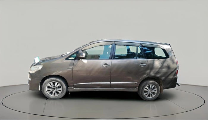 2015 Toyota Innova 2.5 VX 8 STR, Diesel, Manual, 3,13,422 km, exterior