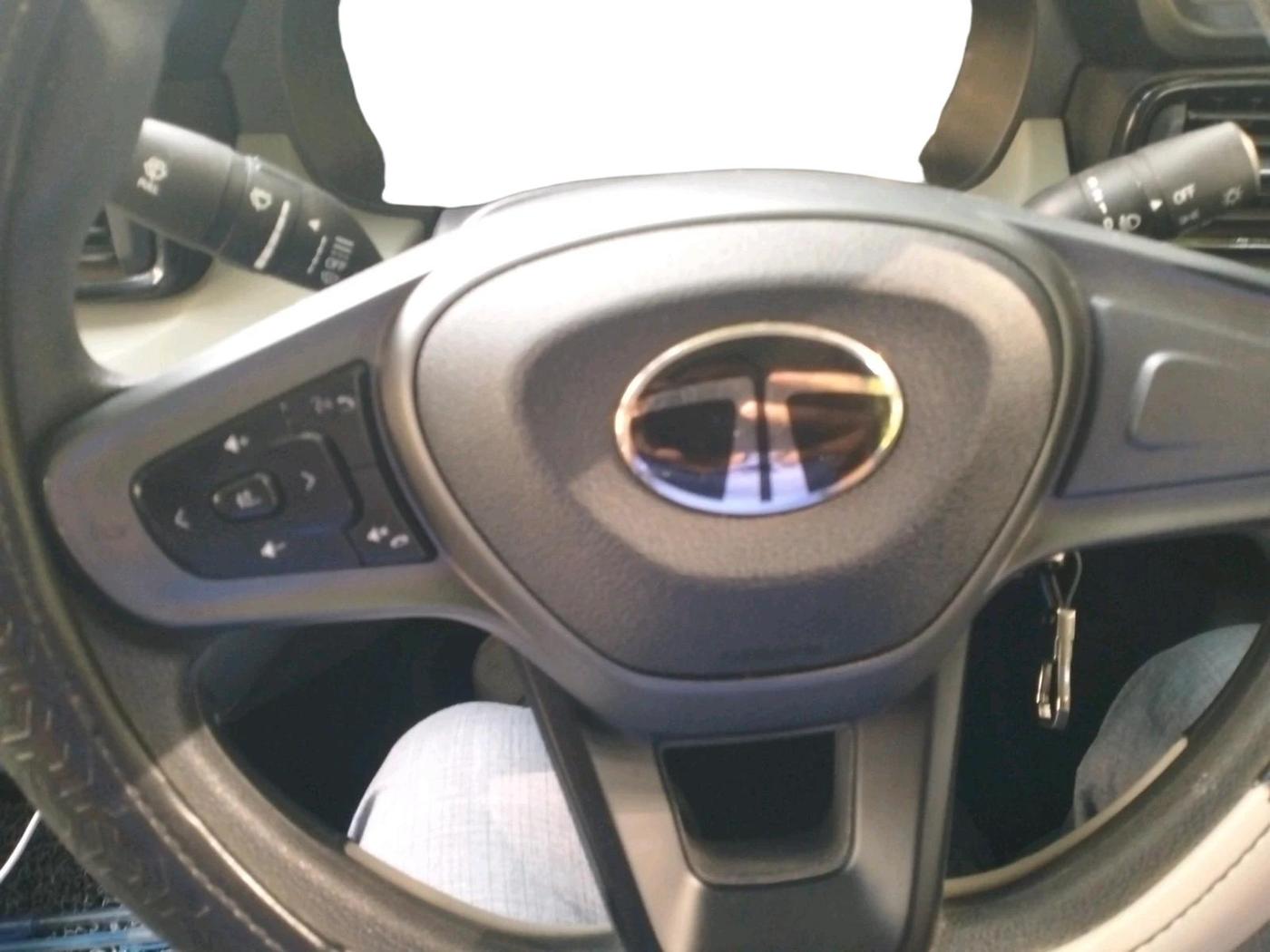 2025 Tata PUNCH Adventure Plus iCNG, CNG, Manual, 20,079 km, interior