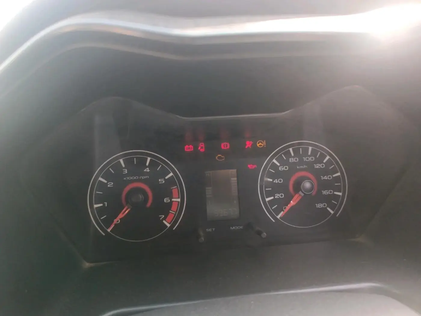 2020 Mahindra KUV 100 NXT K2+ P 6 STR, Petrol, Manual, 99,677 km, interior