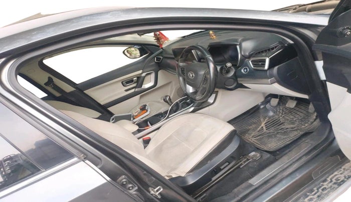 2021 Tata Safari XZ PLUS, Diesel, Manual, 1,40,237 km, interior