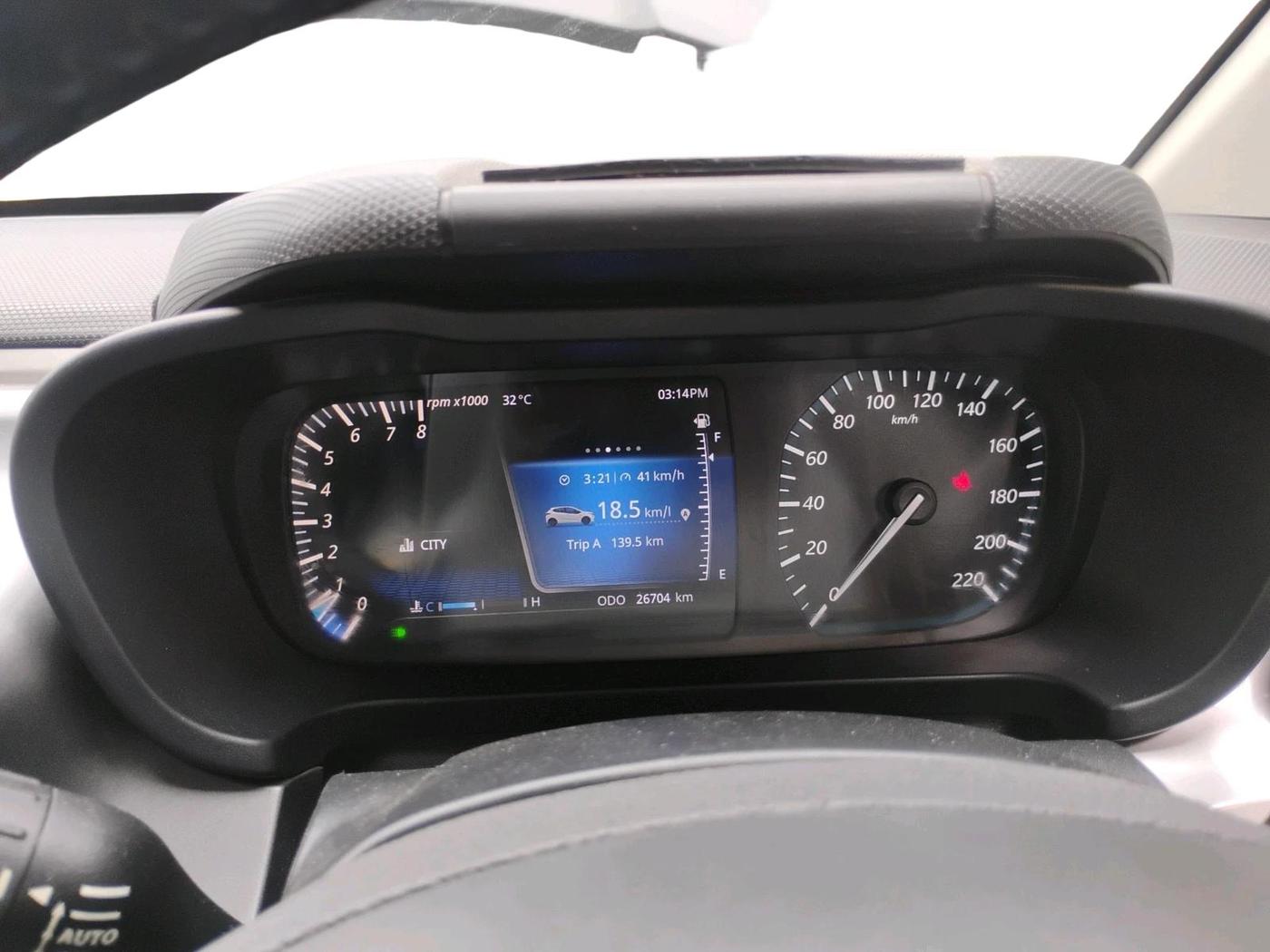 2023 Tata ALTROZ XZ PLUS PETROL, Petrol, Manual, 26,704 km, interior