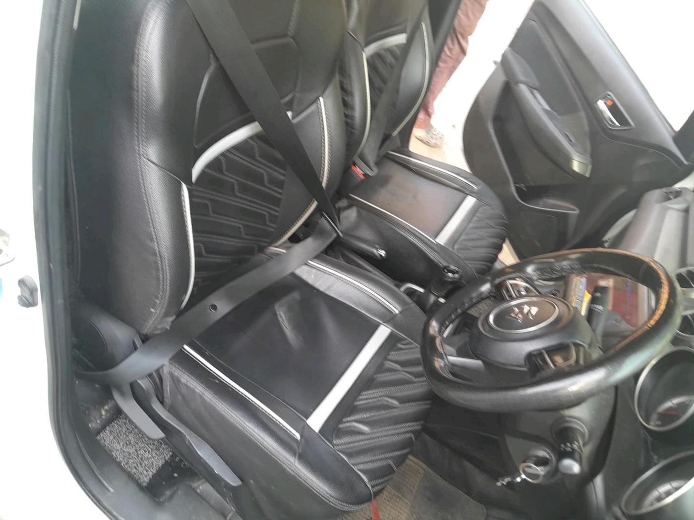 2023 Maruti Swift VXI, Petrol, Manual, 79,096 km, interior