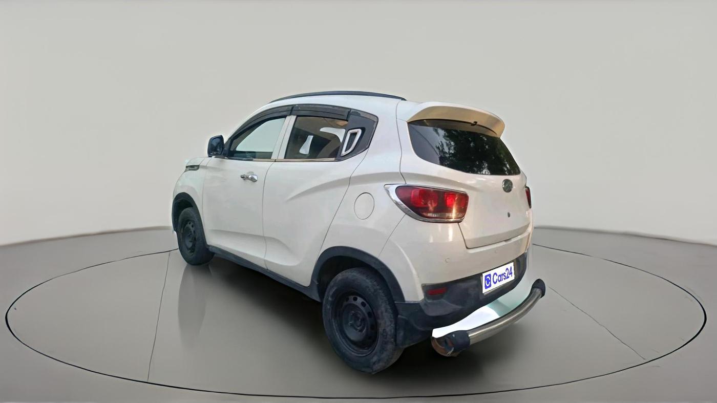 2016 Mahindra Kuv100 K4 D 6 STR, Diesel, Manual, 1,32,405 km, exterior