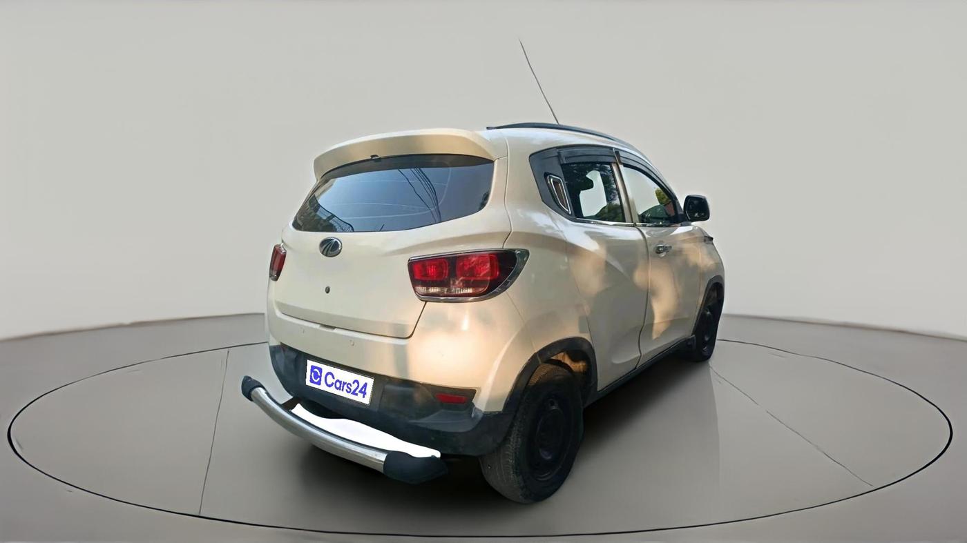 2016 Mahindra Kuv100 K4 D 6 STR, Diesel, Manual, 1,32,405 km, exterior