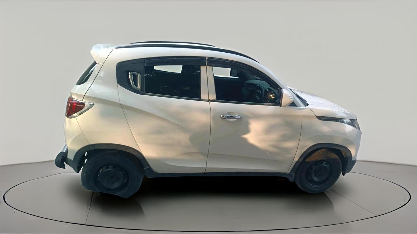 2016 Mahindra Kuv100 K4 D 6 STR, Diesel, Manual, 1,32,405 km, exterior