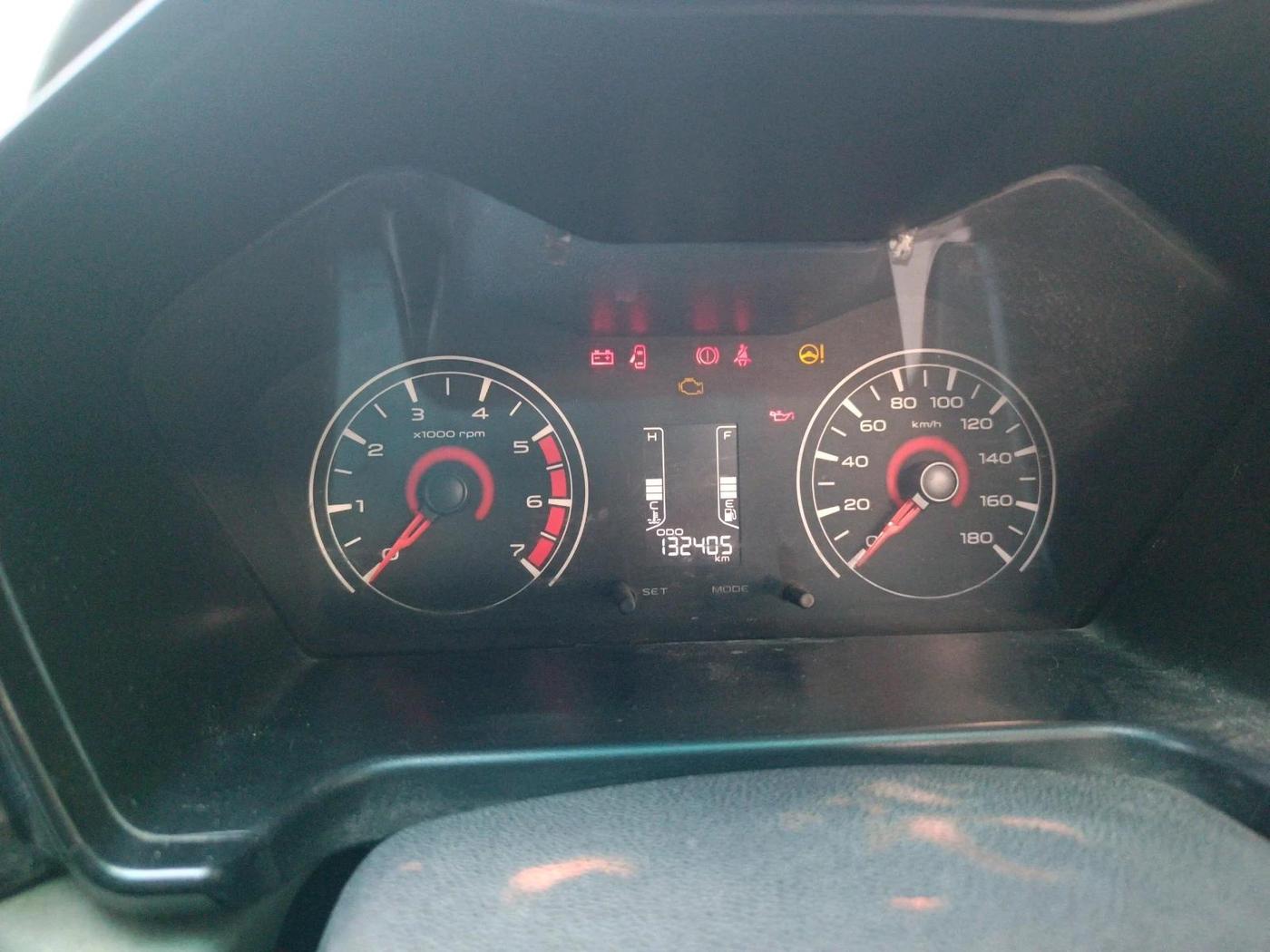 2016 Mahindra Kuv100 K4 D 6 STR, Diesel, Manual, 1,32,405 km, interior