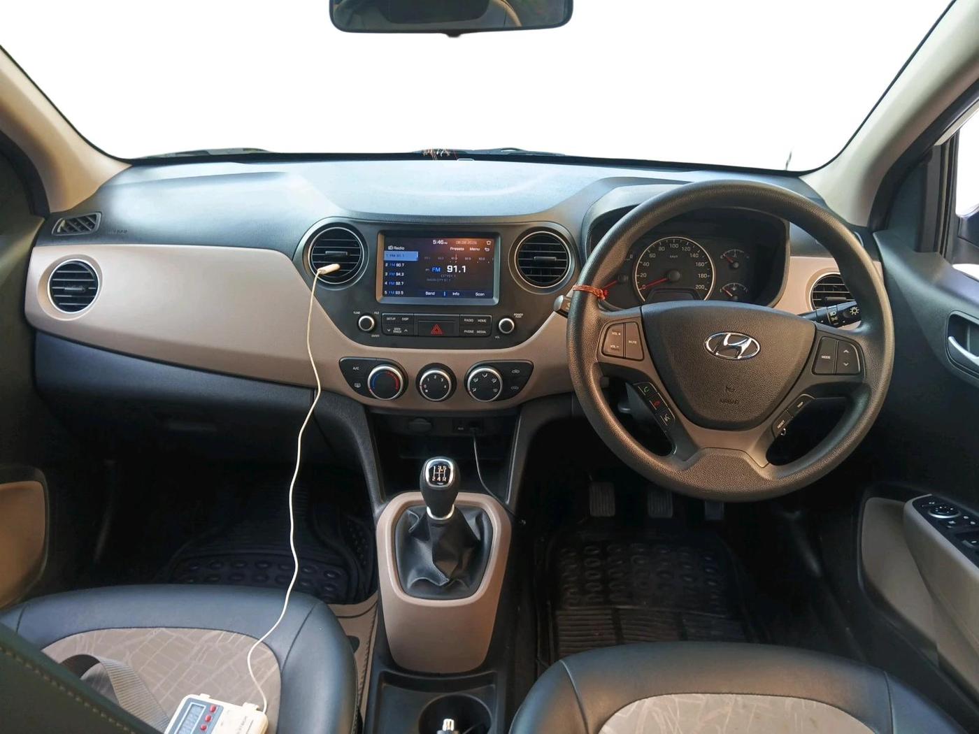 2019 Hyundai Grand i10 SPORTZ 1.2 KAPPA VTVT, Petrol, Manual, 20,912 km, interior