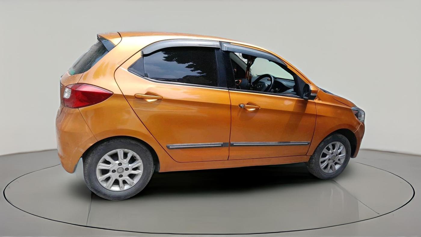 2018 Tata Tiago XZ PETROL, CNG, Manual, 76,337 km, exterior