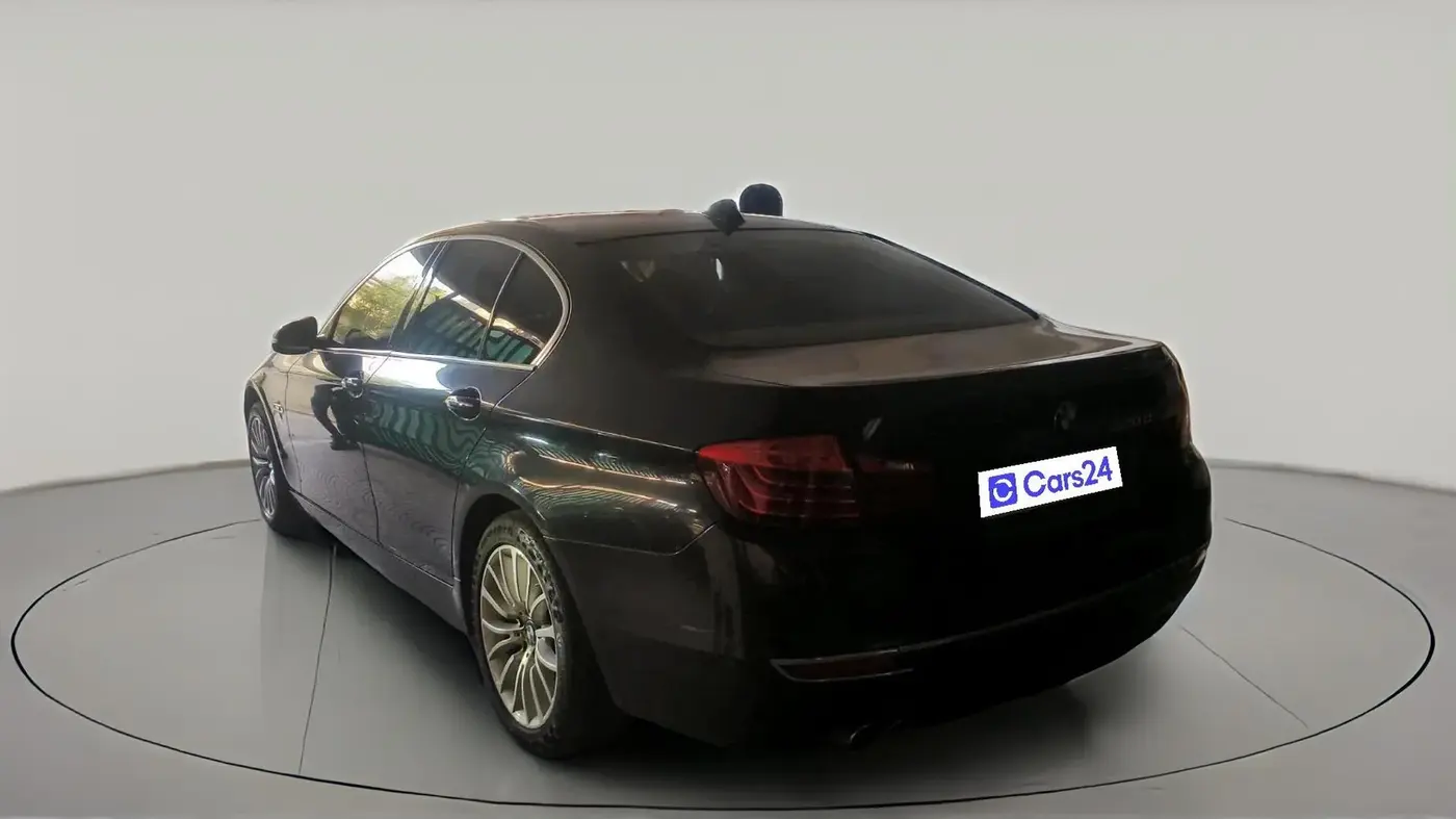 2015 BMW 5 Series 520D LUXURY LINE, Diesel, Automatic, 1,51,323 km, exterior