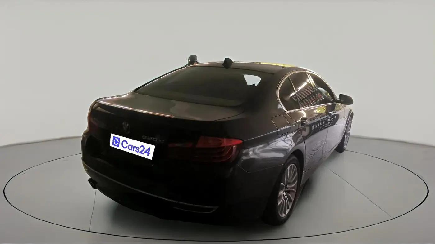 2015 BMW 5 Series 520D LUXURY LINE, Diesel, Automatic, 1,51,323 km, exterior