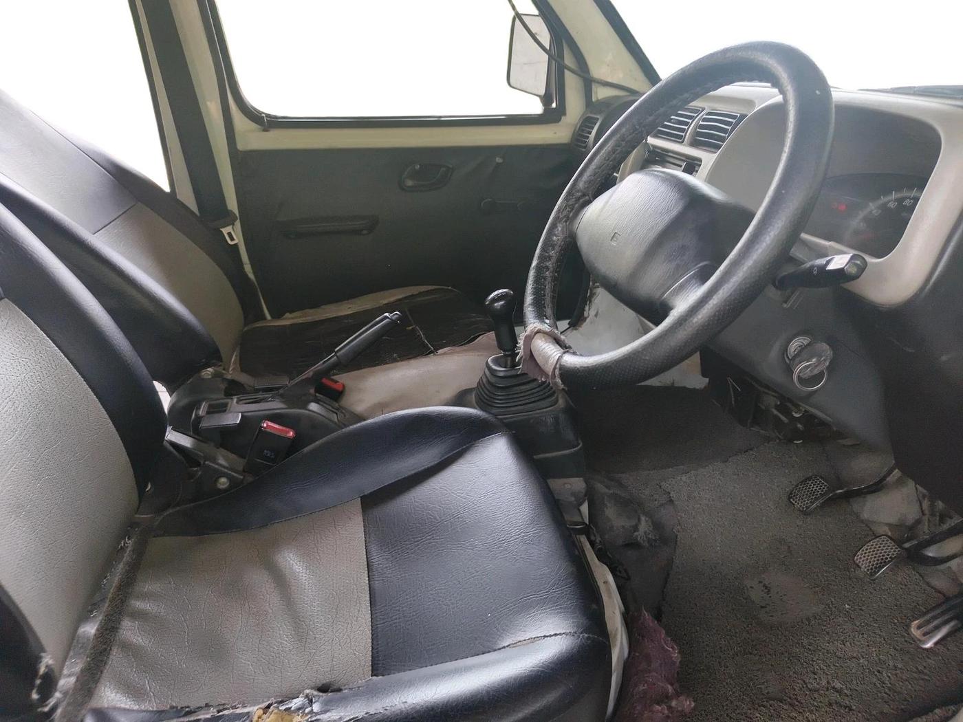 2018 Maruti Eeco 5 STR WITH A/C+HTR, CNG, Manual, 2,01,848 km, interior