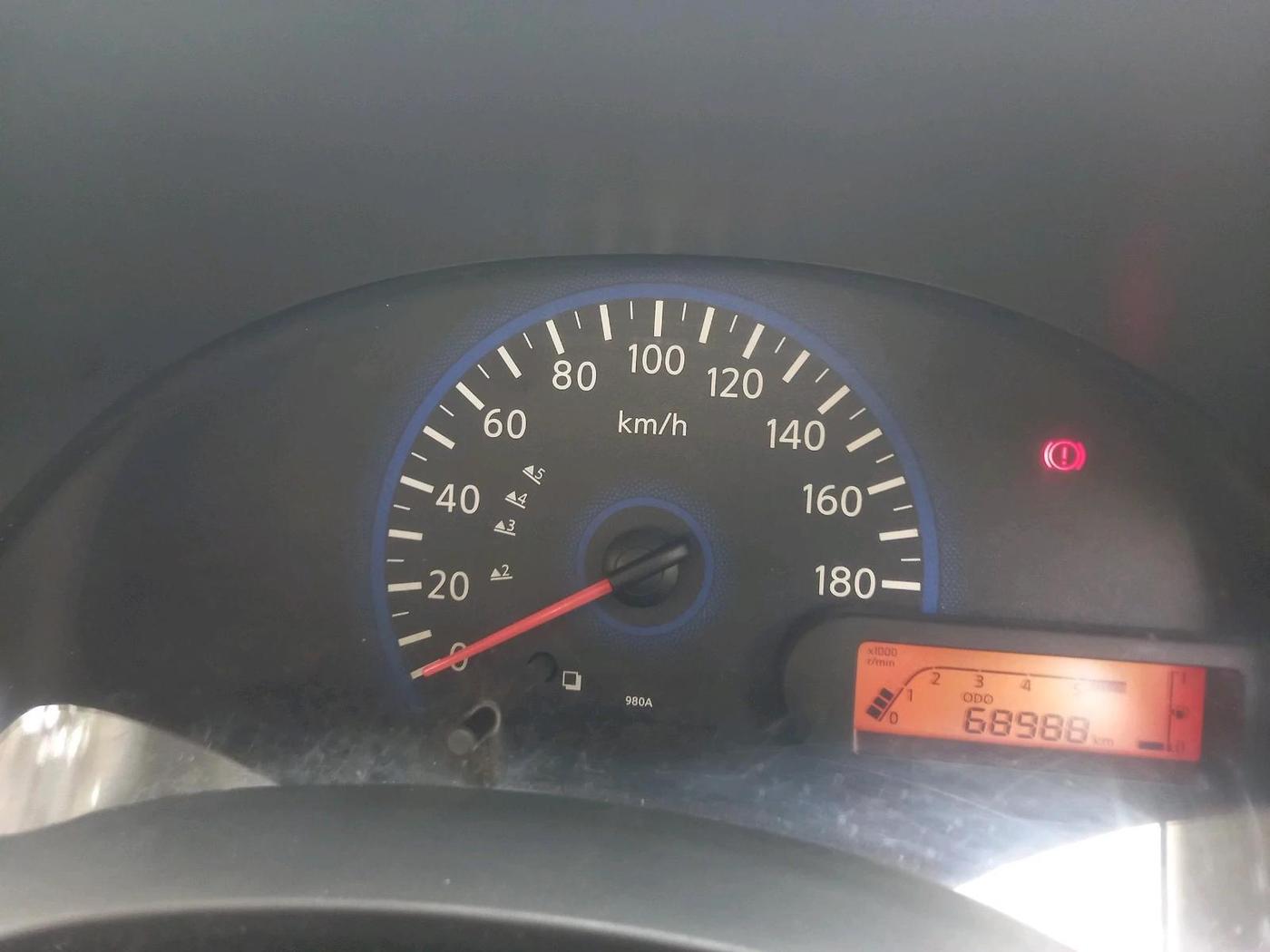 2017 Datsun Go Plus T, Petrol, Manual, 68,988 km, interior