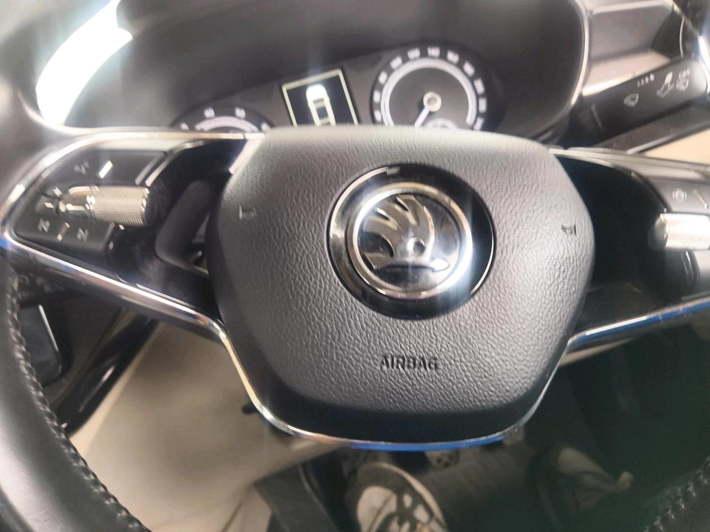 2023 Skoda SLAVIA AMBITION 1.0L TSI MT, Petrol, Manual, 66,106 km, interior