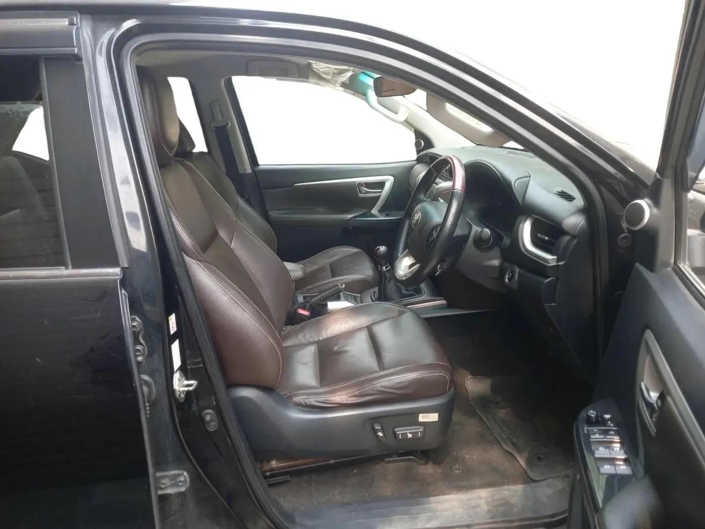 2017 Toyota Fortuner 2.8 4X2 MT, Diesel, Manual, 1,08,437 km, interior