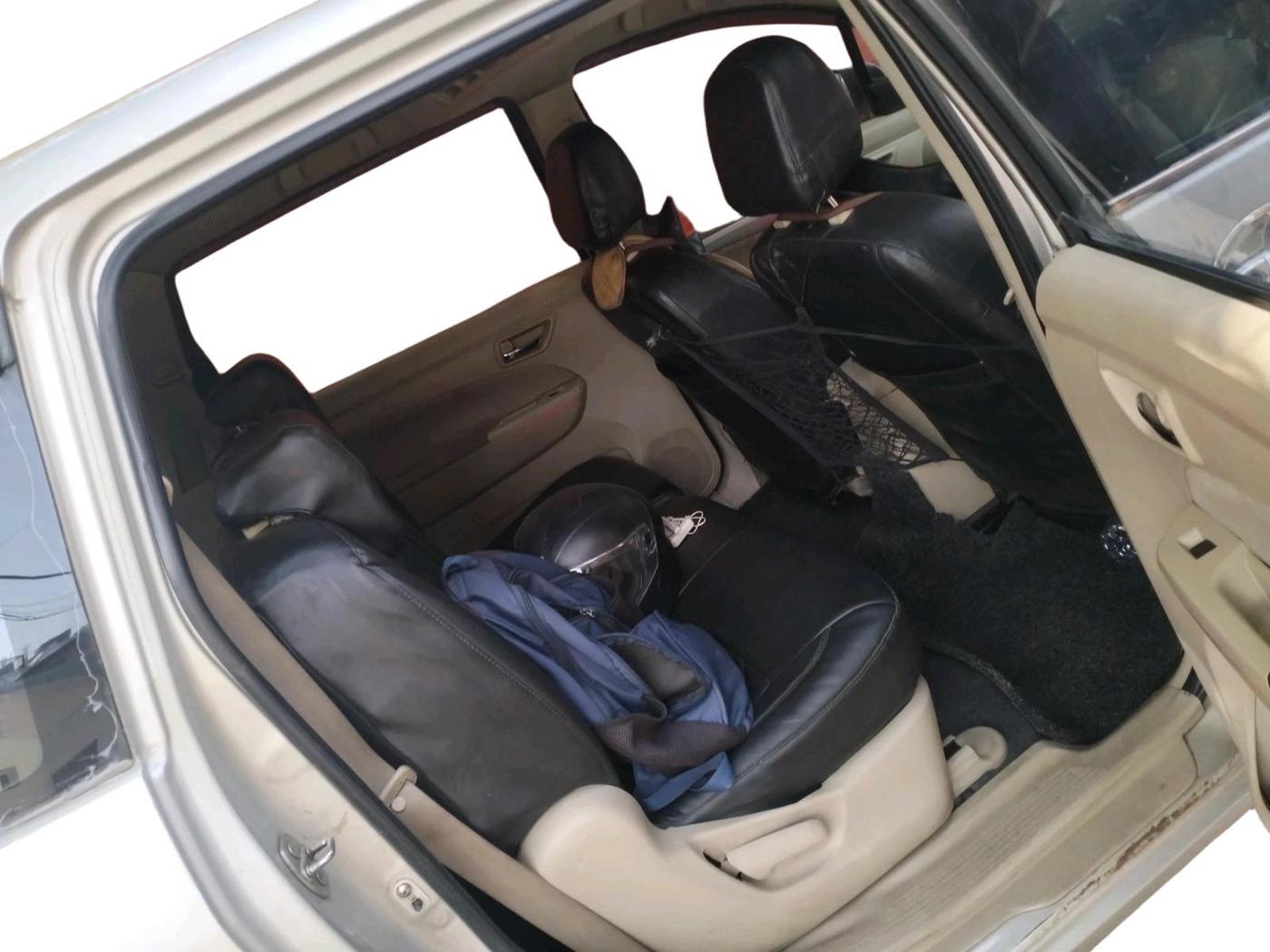2014 Maruti Ertiga ZDI, Diesel, Manual, 1,97,678 km, interior
