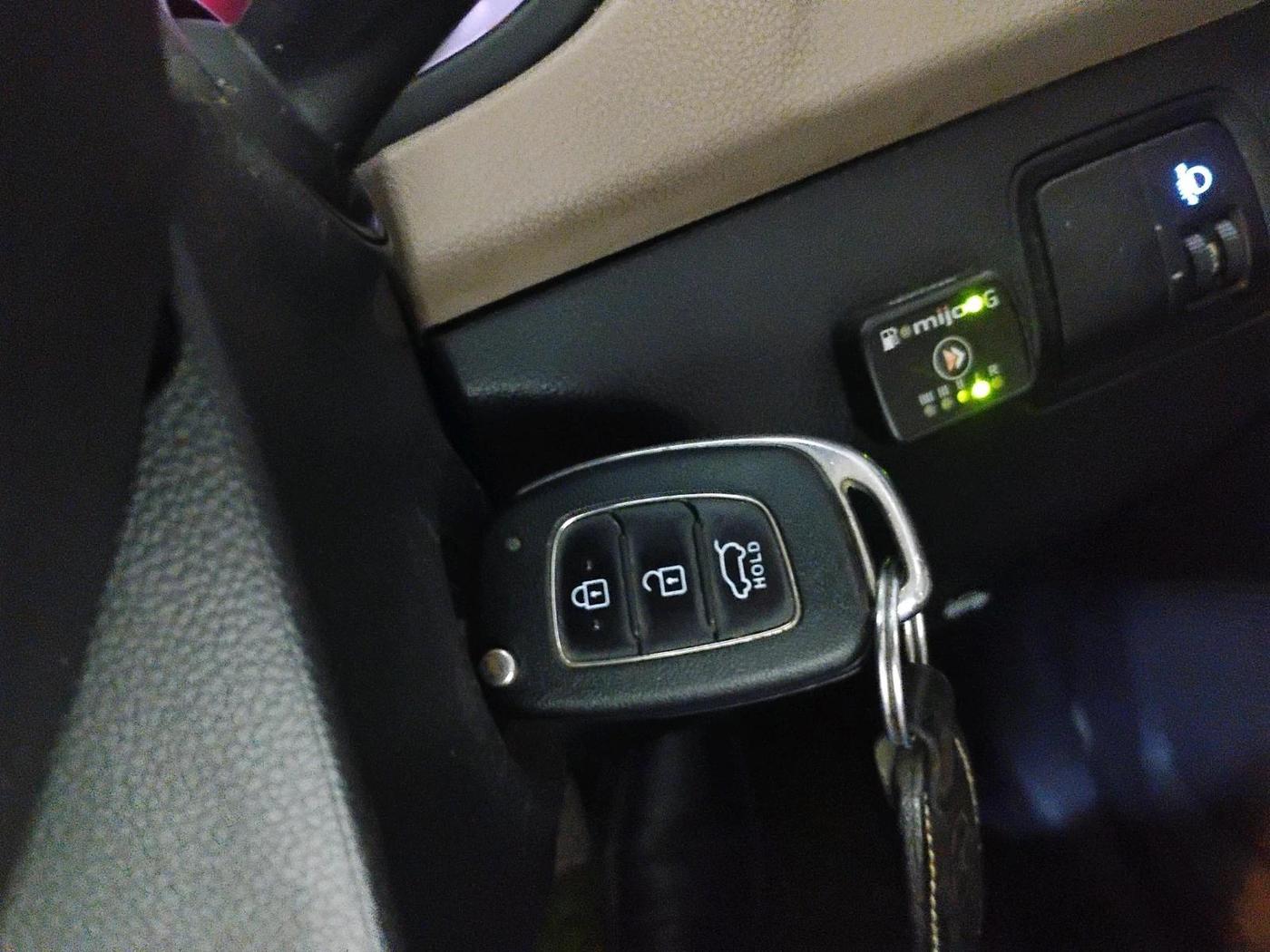 2019 Hyundai Elite i20 SPORTZ PLUS 1.2, CNG, Manual, 3,30,120 km, interior