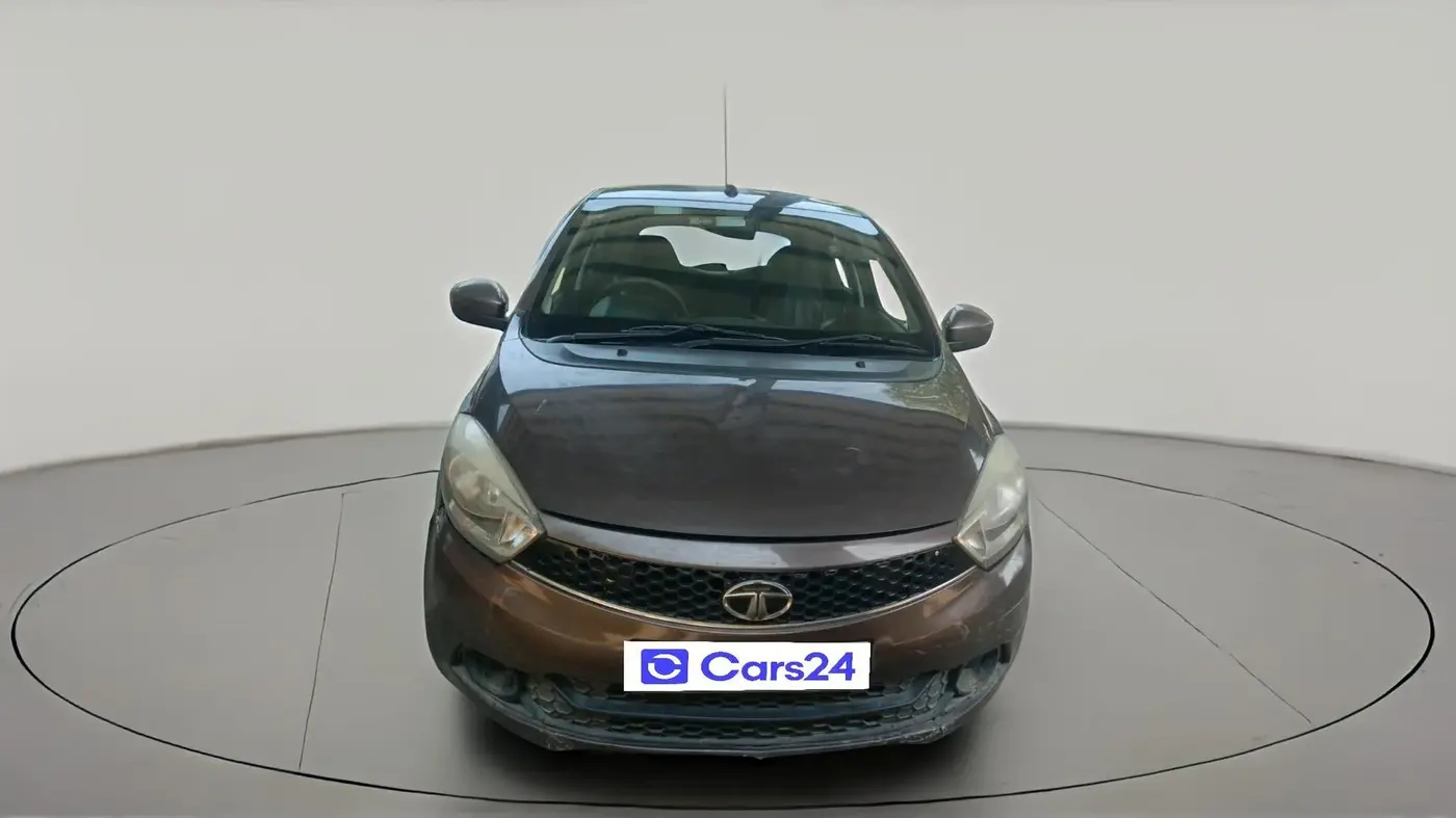 2018 Tata Tiago XT DIESEL, Diesel, Manual, 1,29,063 km, exterior