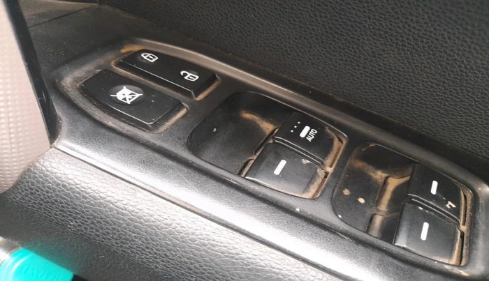 2019 Hyundai Creta SX 1.6 DIESEL, Diesel, Manual, 1,28,800 km, interior