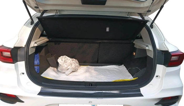 2024 MG ASTOR Sprint 1.5 MT (Ivory), Petrol, Manual, 5,000 km, exterior