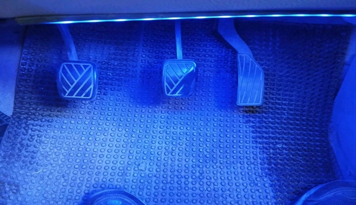 2012 Maruti Ertiga ZDI, Diesel, Manual, 1,22,864 km, interior