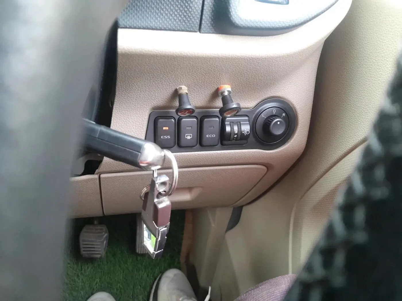 2022 Mahindra BOLERO NEO N10 R, Diesel, Manual, 1,00,146 km, interior