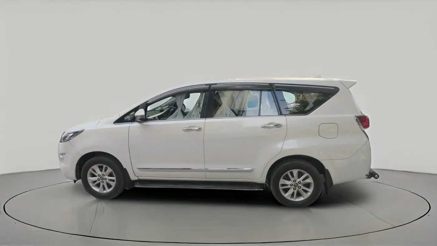 2018 Toyota Innova Crysta 2.4 VX 8 STR, Diesel, Manual, 1,09,275 km, exterior