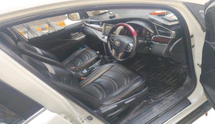 2018 Toyota Innova Crysta 2.4 VX 8 STR, Diesel, Manual, 1,09,275 km, interior