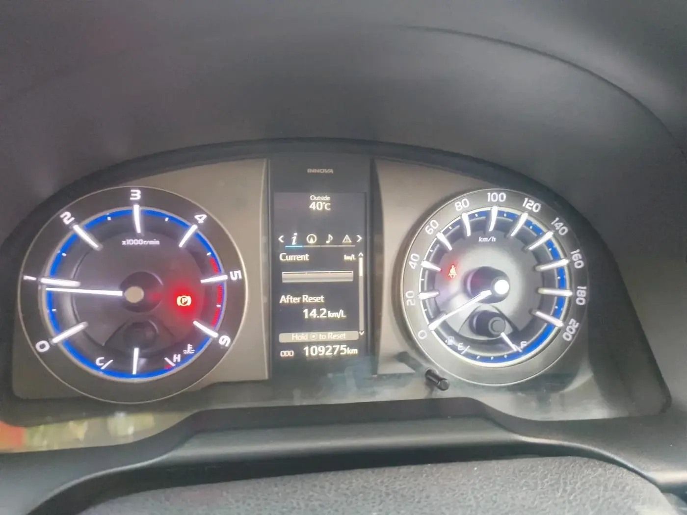 2018 Toyota Innova Crysta 2.4 VX 8 STR, Diesel, Manual, 1,09,275 km, interior