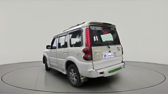 2013 Mahindra Scorpio VLX 2WD, Diesel, Manual, 1,27,657 km, exterior