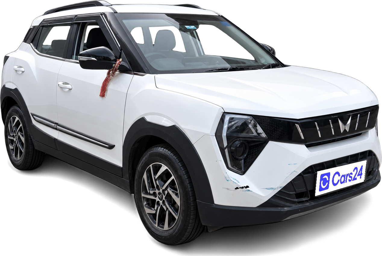 2025 Mahindra XUV 3XO - SUV - Petrol - Manual - ₹10.00 lakh