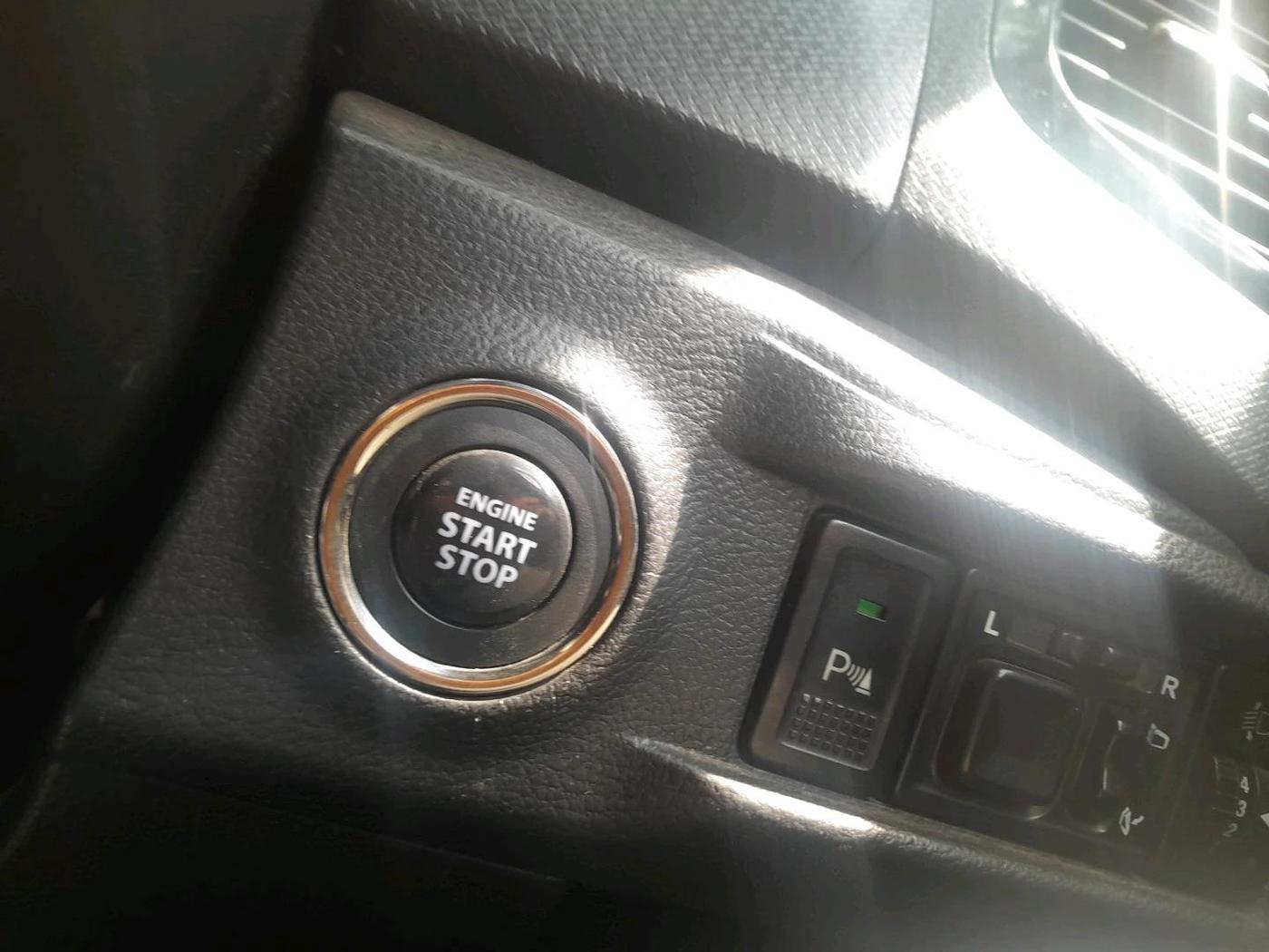 2016 Maruti Vitara Brezza ZDI PLUS, Diesel, Manual, 1,06,854 km, interior