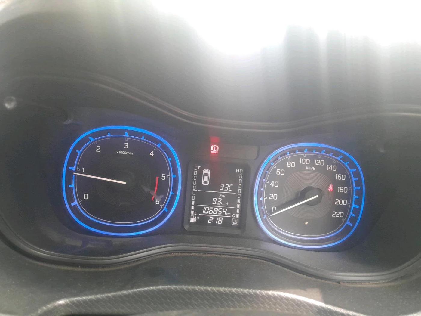 2016 Maruti Vitara Brezza ZDI PLUS, Diesel, Manual, 1,06,854 km, interior