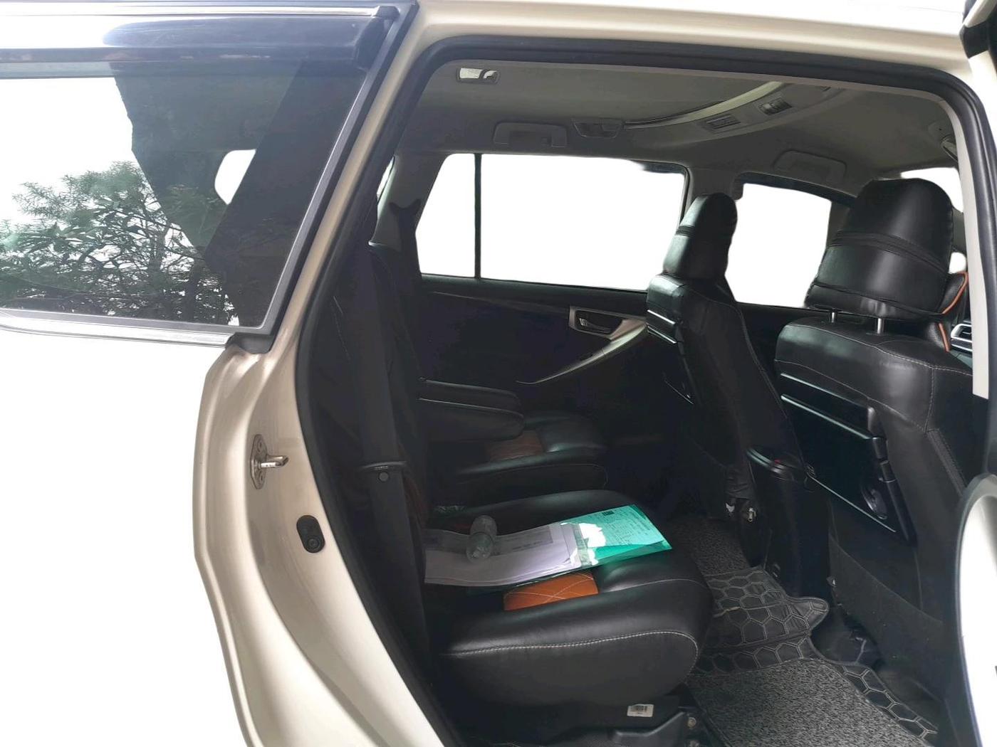 2022 Toyota Innova Crysta 2.4 VX 7 STR, Diesel, Manual, 90,742 km, interior