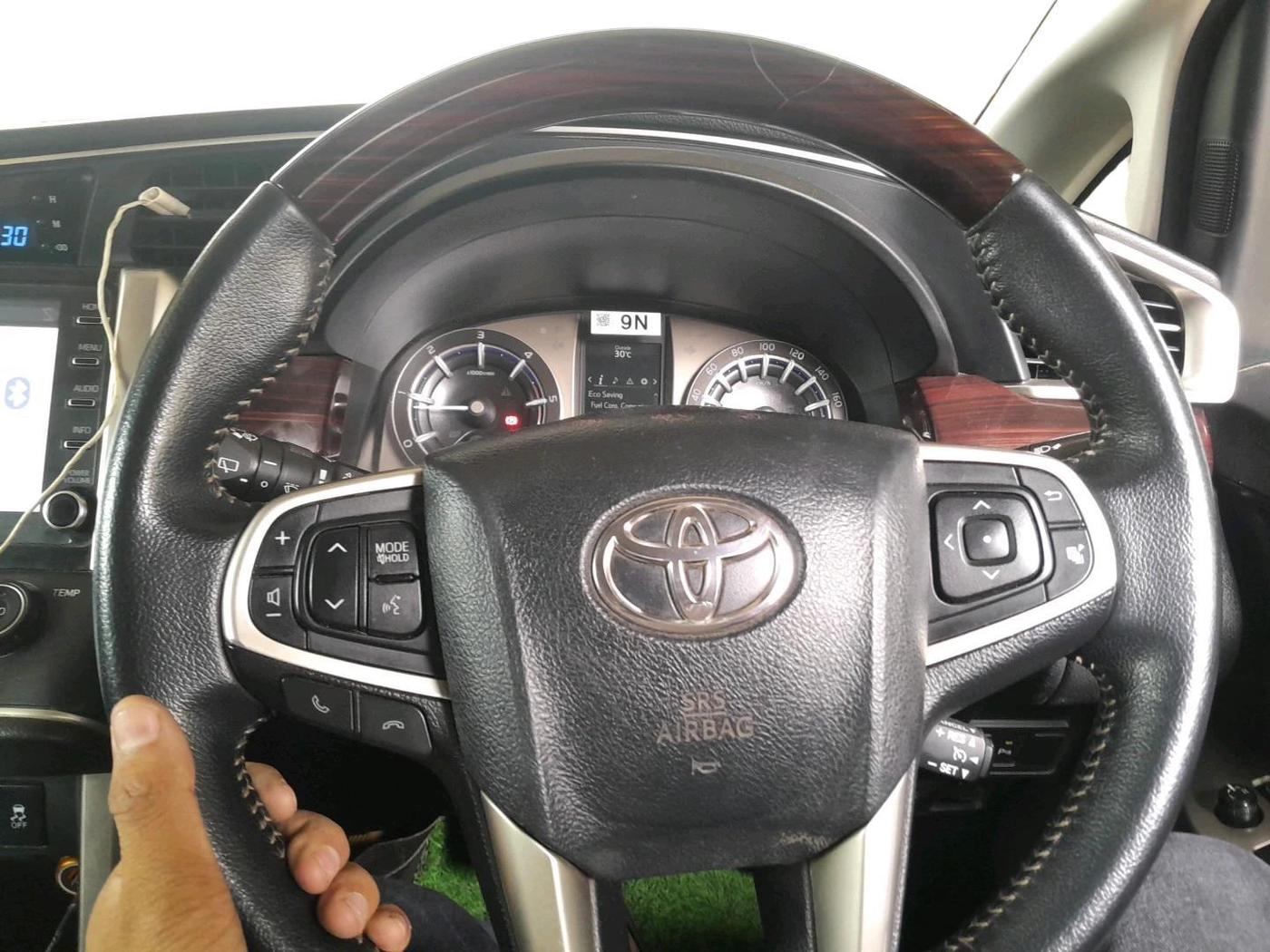 2022 Toyota Innova Crysta 2.4 VX 7 STR, Diesel, Manual, 90,742 km, interior