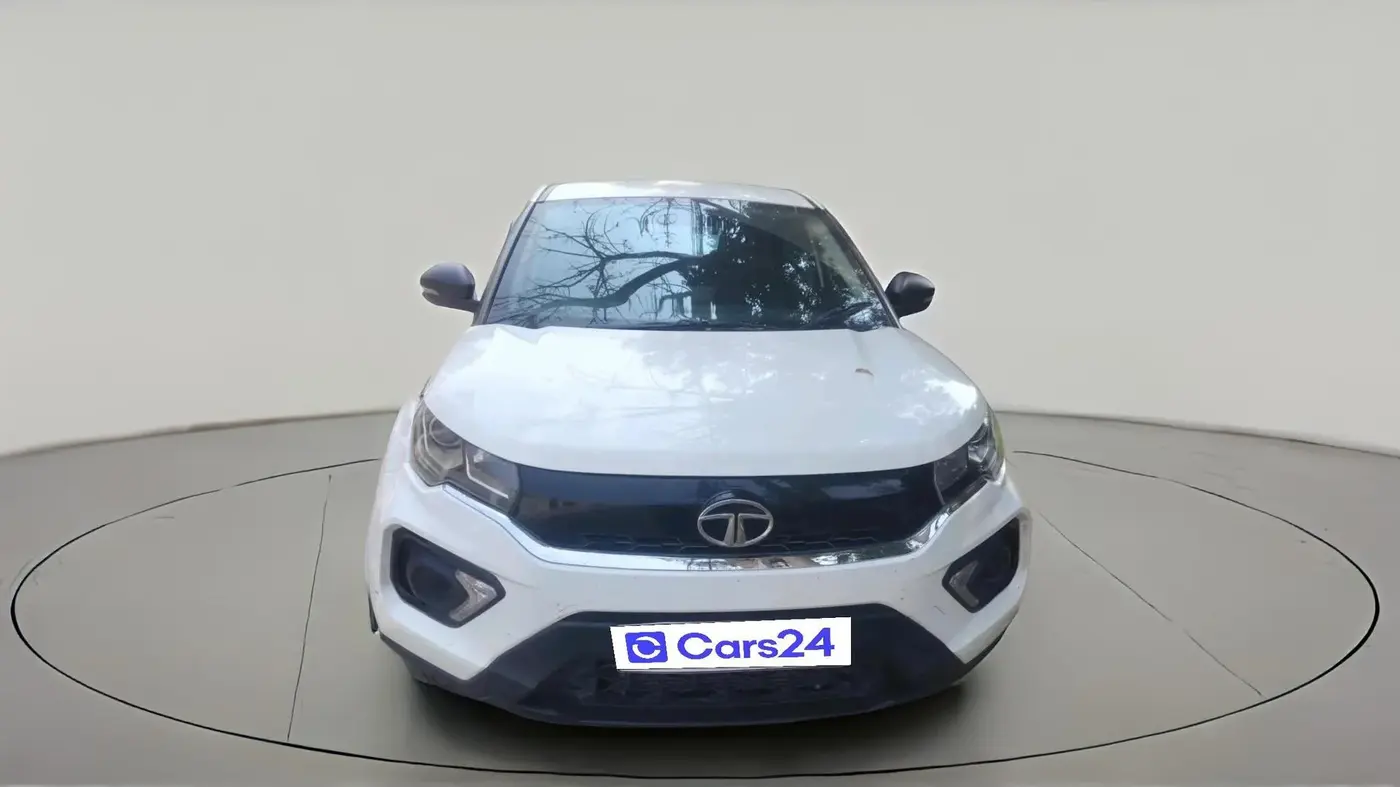 2023 Tata NEXON XE PETROL, Petrol, Manual, 39,146 km, exterior