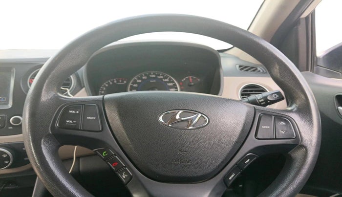 2017 Hyundai Grand i10 SPORTZ (O) AT 1.2 KAPPA VTVT, Petrol, Automatic, 68,267 km, interior