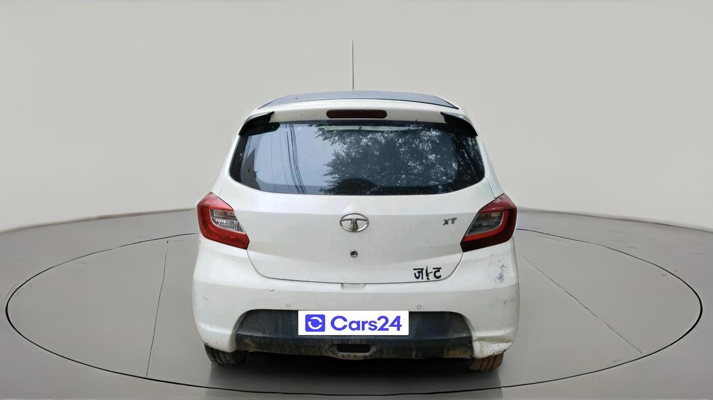 2017 Tata Tiago XT DIESEL, Diesel, Manual, 1,57,457 km, exterior