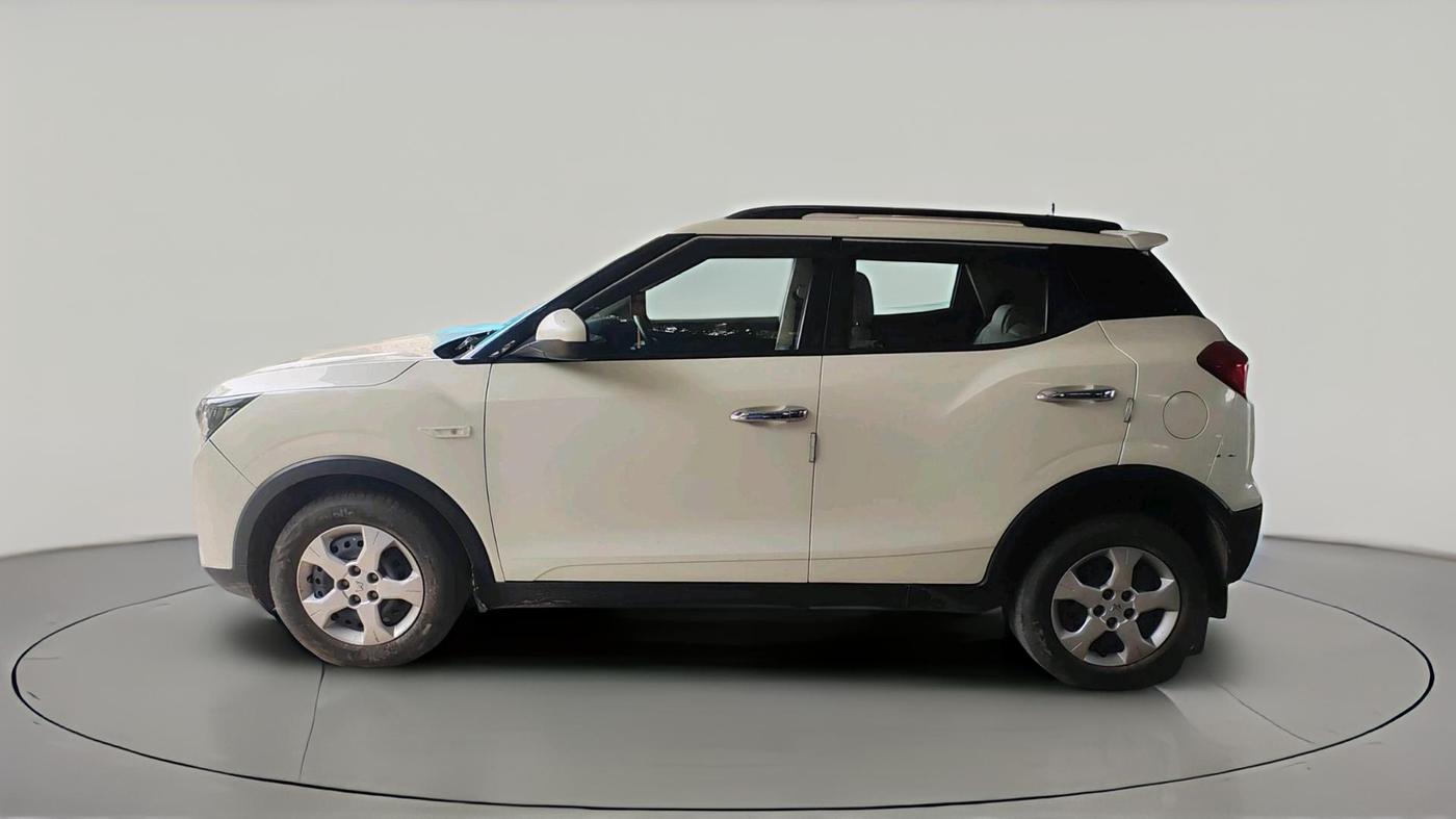 2023 Mahindra XUV300 W6 1.5 Diesel, Diesel, Manual, 34,857 km, exterior