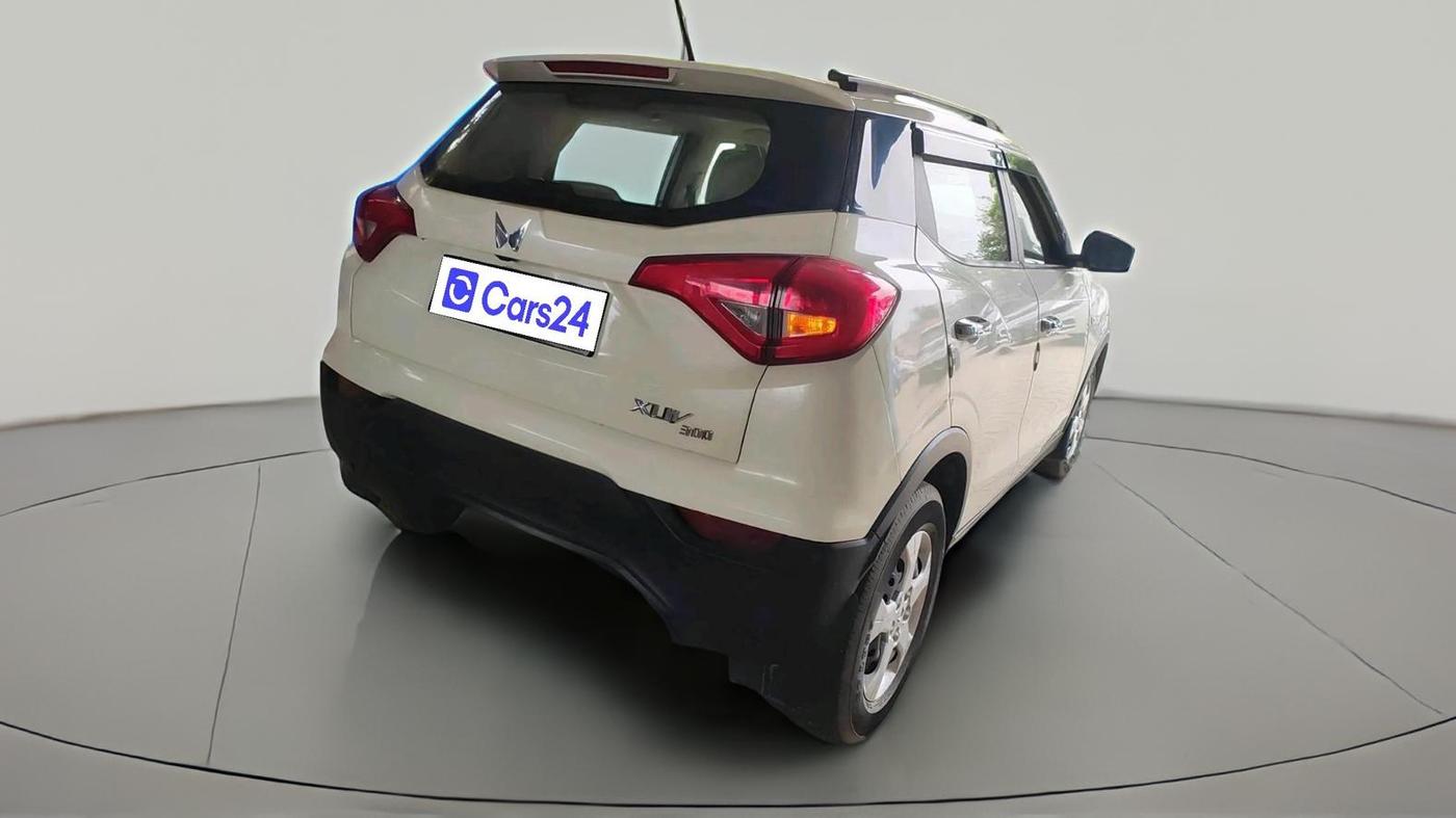 2023 Mahindra XUV300 W6 1.5 Diesel, Diesel, Manual, 34,857 km, exterior