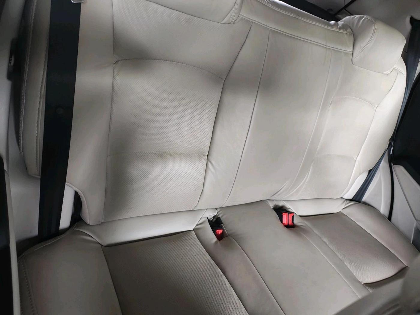 2023 Mahindra XUV300 W6 1.5 Diesel, Diesel, Manual, 34,857 km, interior