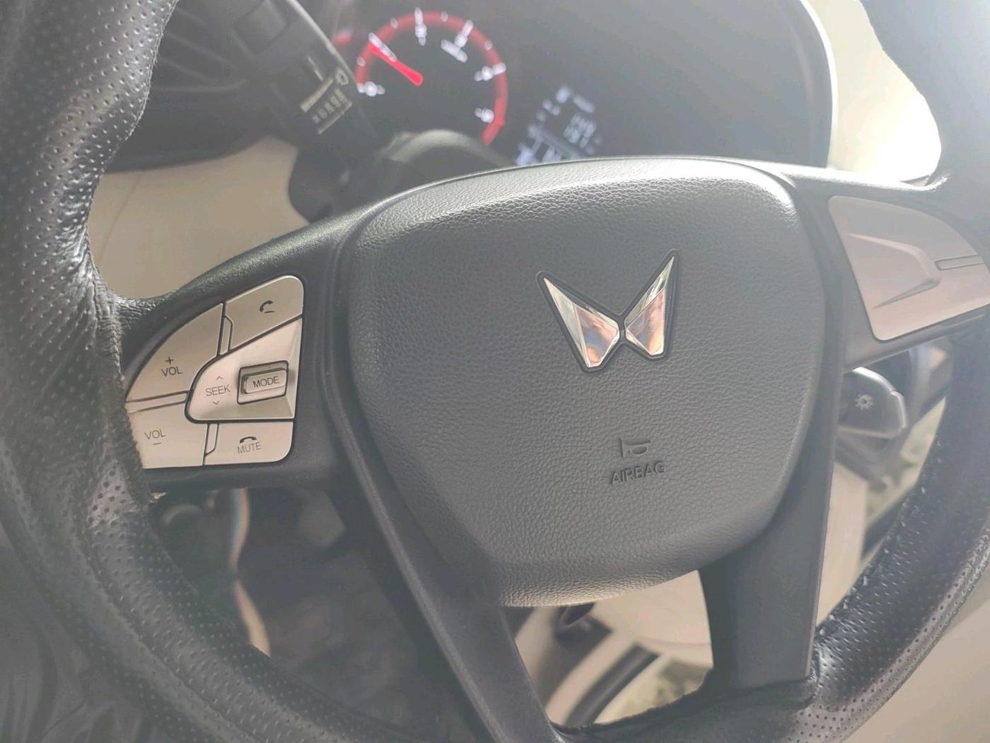 2023 Mahindra XUV300 W6 1.5 Diesel, Diesel, Manual, 34,857 km, interior