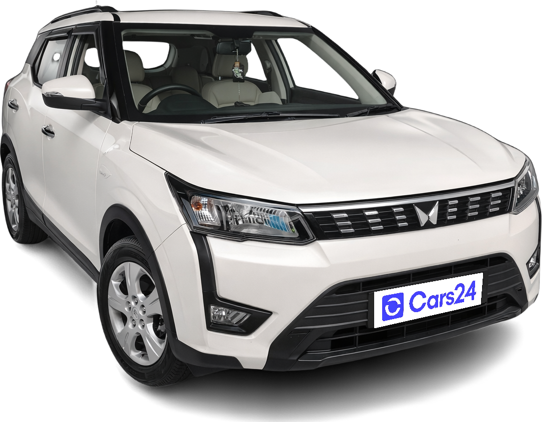 2023 Mahindra XUV300 - SUV - Diesel - Manual - ₹7.65 lakh